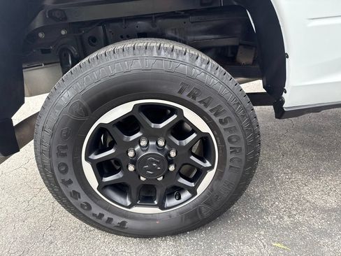 Used 2025 RAM 2500 Laramie AWD/4WD image 10