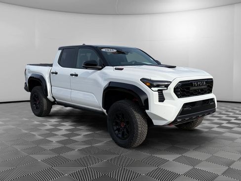 Used 2025 Toyota Tacoma TRD Pro image 7