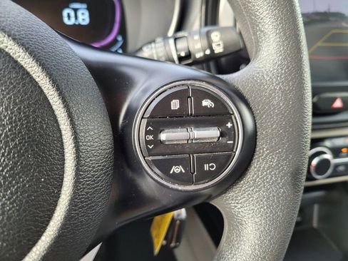 Used 2023 Kia Soul LX image 31