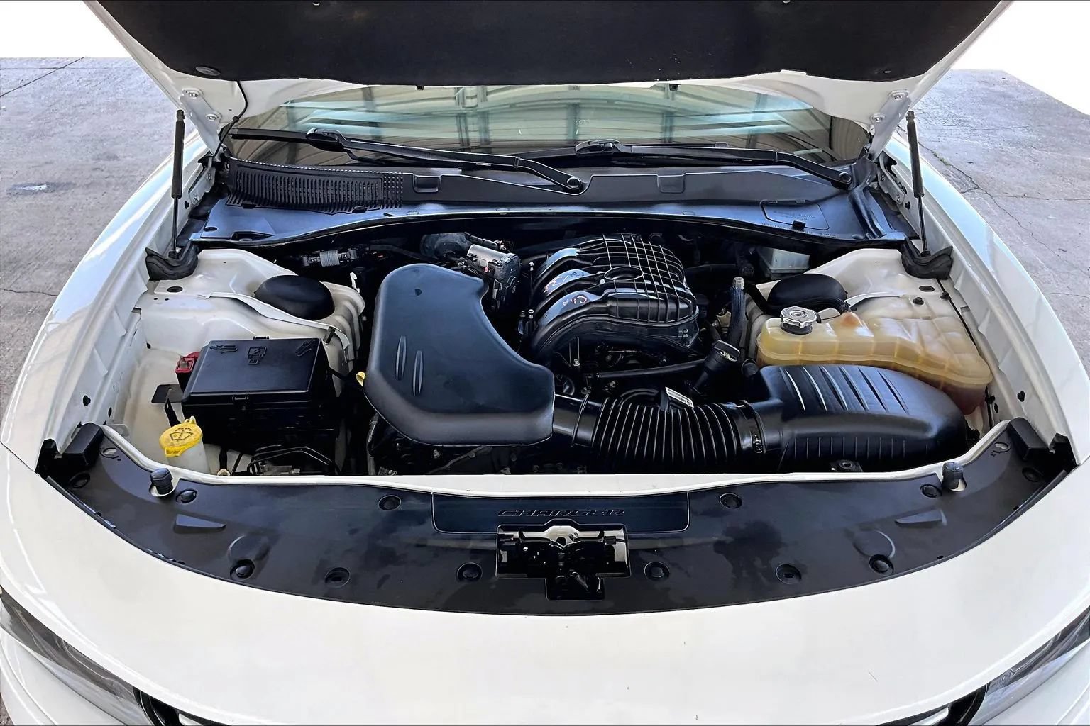 Used 2018 Dodge Charger SXT Plus w/ Navigation & Travel Group RWD image 26