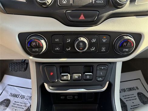 Used 2020 GMC Terrain Denali w/ Denali Premium Package image 27