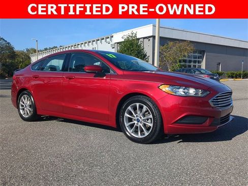 Certified 2017 Ford Fusion SE w/ Fusion SE Technology Package image 2