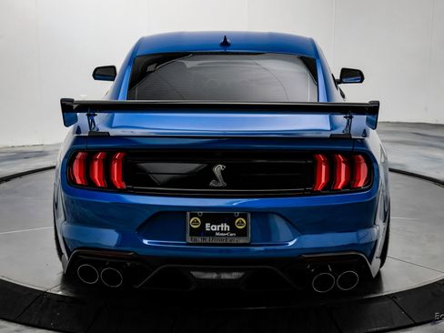 Used 2021 Ford Mustang Shelby GT500 w/ Carbon Fiber Track Pack image 13