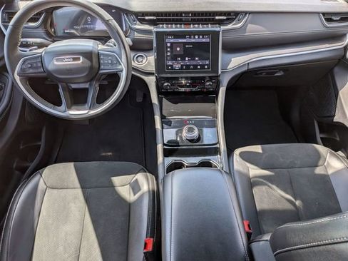 Certified 2023 Jeep Grand Cherokee L Laredo AWD/4WD image 27