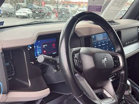 Used 2023 Ford Bronco Wildtrak image 10