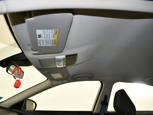 Used 2024 Nissan Altima 2.5 SV image 38