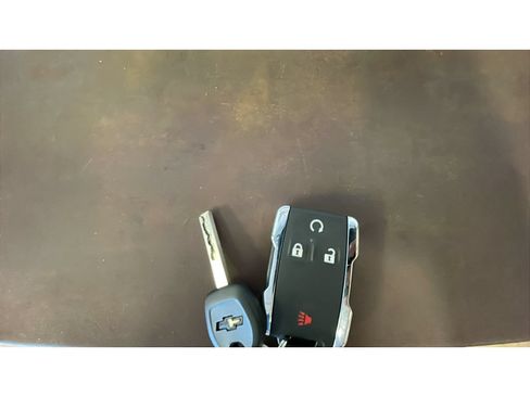 Used 2021 Chevrolet Colorado Z71 AWD/4WD image 18