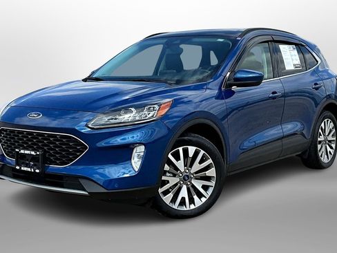 Used 2022 Ford Escape Titanium w/ Class II Trailer Tow Package image 13