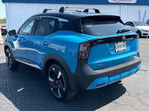 Used 2025 Nissan Kicks SR FWD image 5