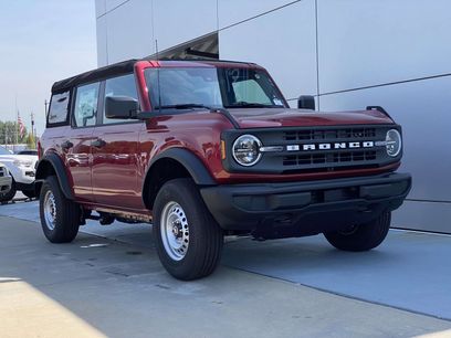 New 2025 Ford Bronco 4-Door