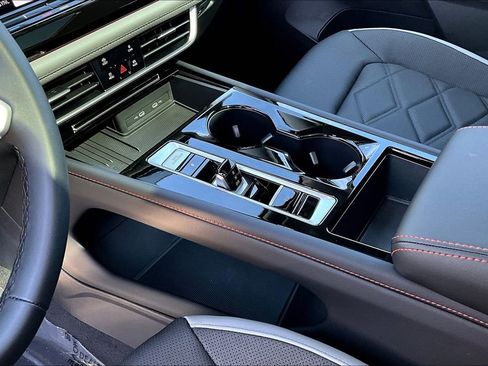 New 2026 Volkswagen Atlas Peak Edition image 19