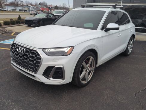 Used 2021 Audi SQ5 Prestige w/ Prestige Package image 1