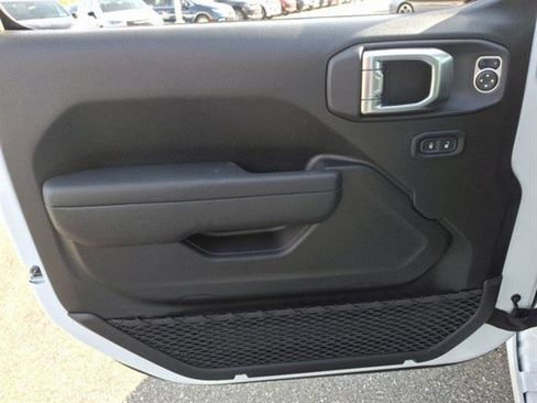 New 2025 Jeep Wrangler Unlimited Sport image 31