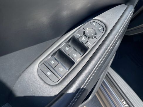 Used 2023 INFINITI QX60 Sensory w/ Vision Package AWD/4WD image 11