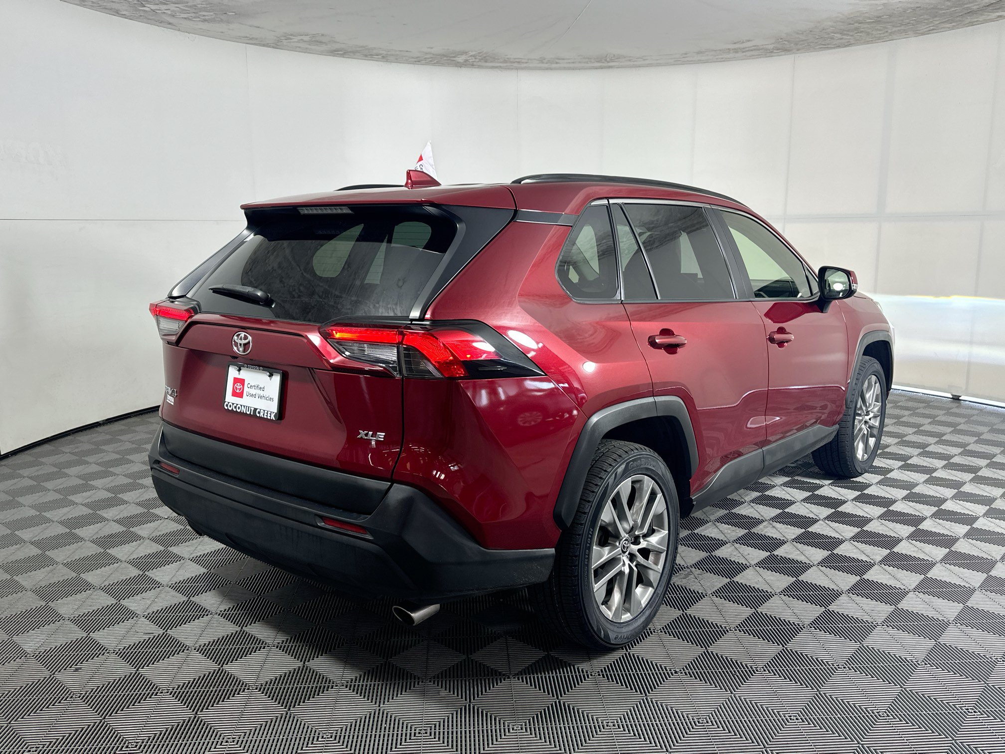 Certified 2022 Toyota RAV4 XLE Premium FWD image 3