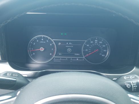 Used 2022 Kia Sorento S FWD image 18