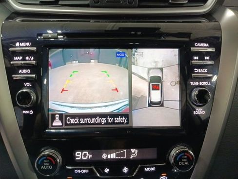 Certified 2023 Nissan Murano Platinum w/ Cargo Package image 21