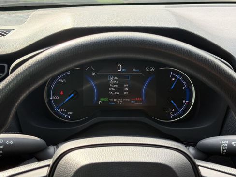 Used 2025 Toyota RAV4 LE AWD/4WD image 19
