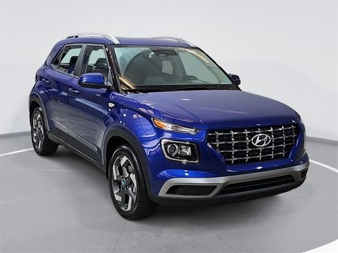 New 2026 Hyundai Venue SEL image 3