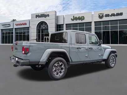 New 2026 Jeep Gladiator Sport