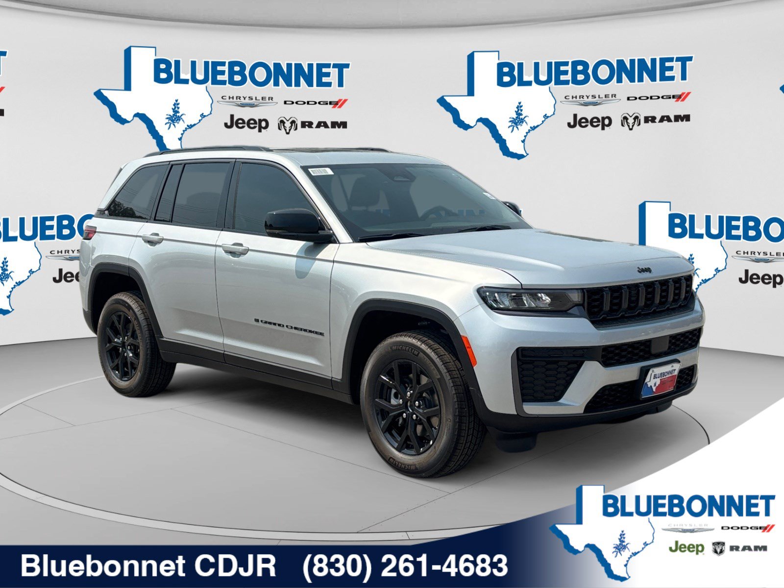 New 2026 Jeep Grand Cherokee Altitude RWD image 3