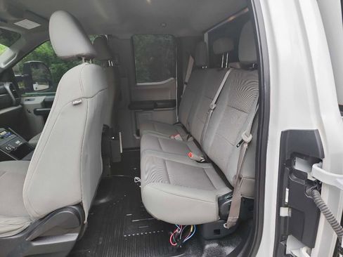 Used 2018 Ford F250 XL w/ Power Equipment Group RWD image 33