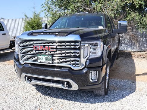 Used 2022 GMC Sierra 3500 Denali AWD/4WD image 3