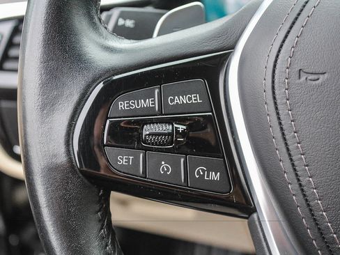 Used 2021 BMW 530i w/ Convenience Package RWD image 22