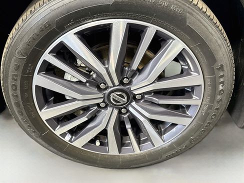 Used 2021 Nissan Kicks SV FWD image 38