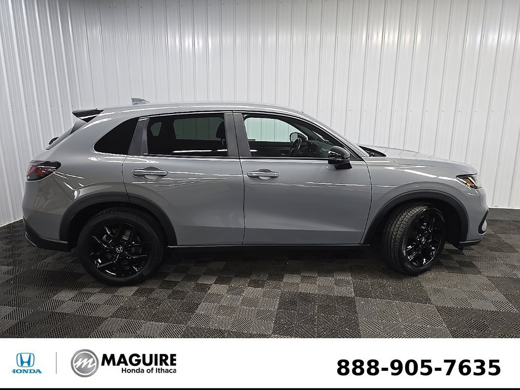 Used 2024 Honda HR-V Sport image 2