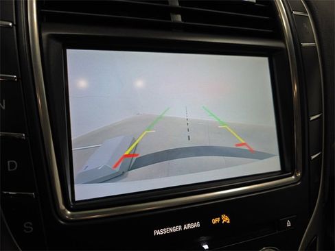 Used 2019 Lincoln Nautilus Reserve w/ Driver Assistance Package image 23