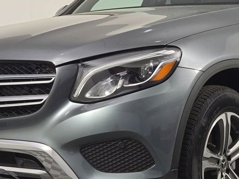 Used 2018 Mercedes-Benz GLC 300 4MATIC image 12