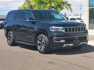 Used 2023 Jeep Wagoneer Series III w/ Preferred Equipment Group AWD/4WD video 3