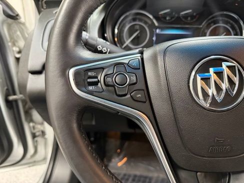 Used 2017 Buick Regal Sport Touring FWD image 15