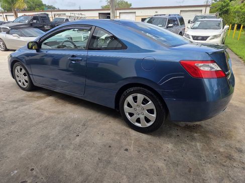 Used 2010 Honda Civic LX image 4