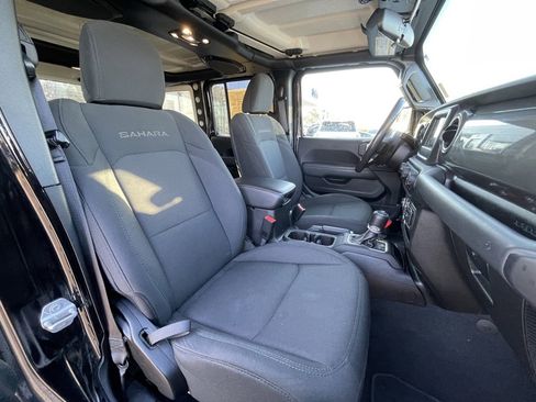 Used 2019 Jeep Wrangler Unlimited Sahara w/ Safety Group image 26