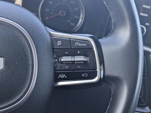 Used 2023 Kia Sorento S w/ Panoramic Sunroof Package image 25