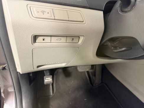 Used 2016 Hyundai Sonata Sport w/ Option Group 1V FWD image 15