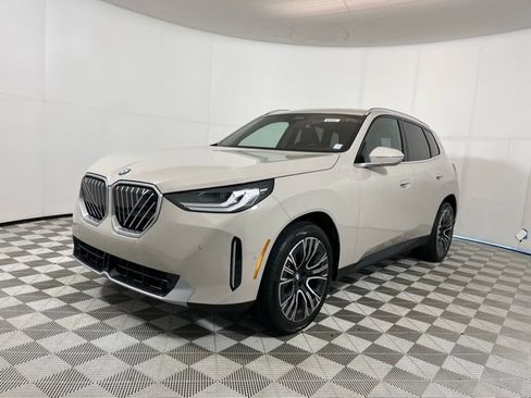 Used 2026 BMW X3 xDrive30i w/ Convenience Package AWD/4WD image 3