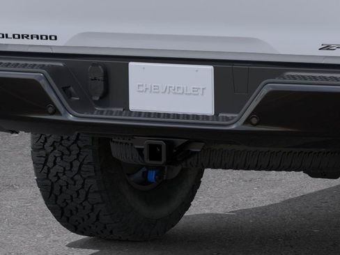 New 2026 Chevrolet Colorado ZR2 w/ Technology Package image 15
