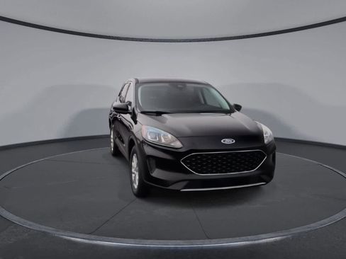 Used 2021 Ford Escape SE w/ Convenience Package image 2