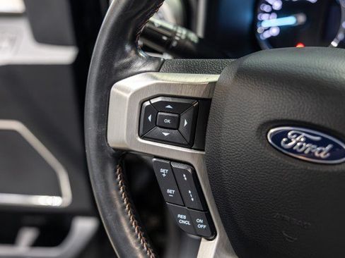 Used 2022 Ford F250 Platinum w/ FX4 Off-Road Package AWD/4WD image 38
