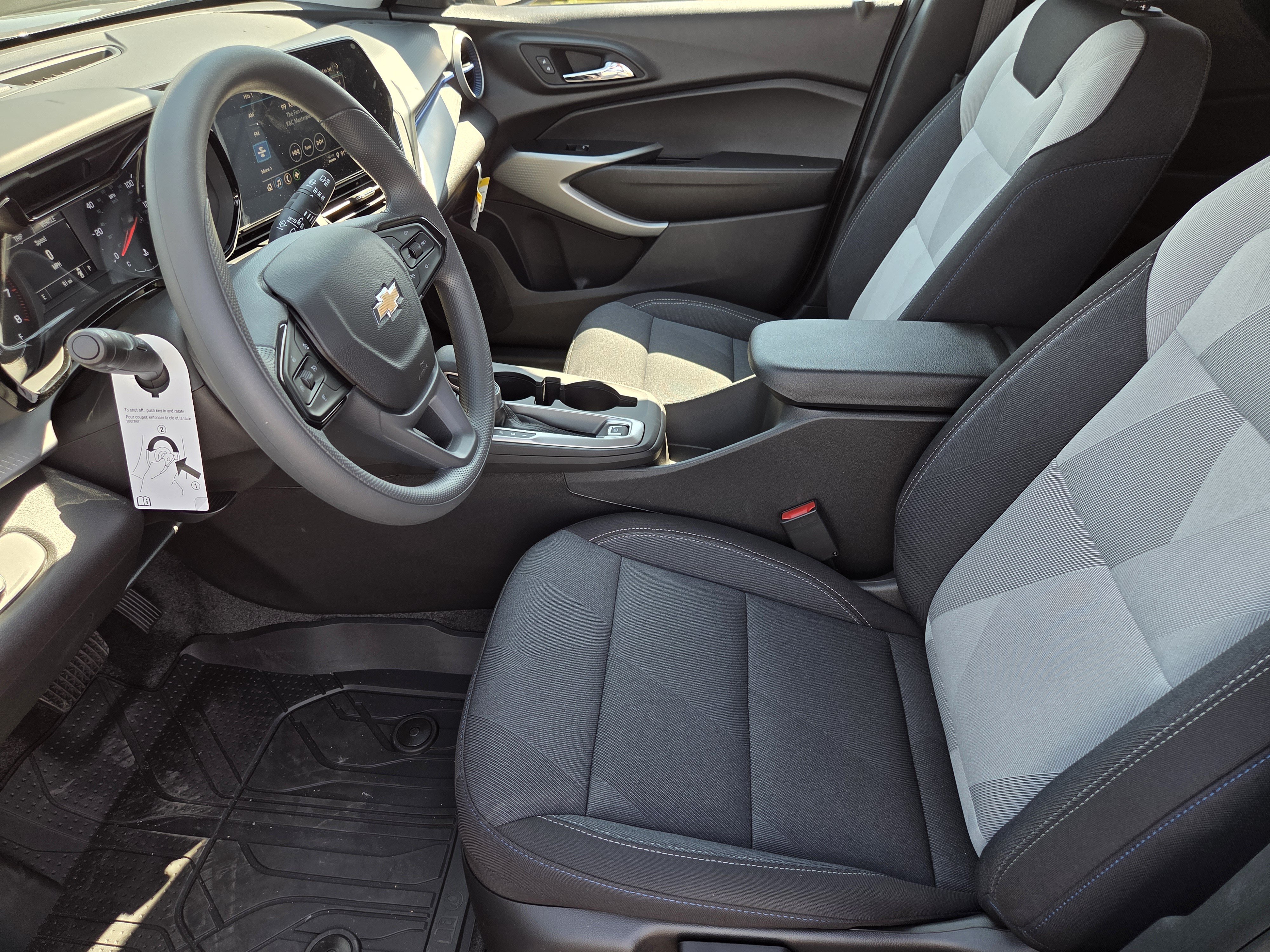 New 2026 Chevrolet Trax LS w/ LS Convenience Package FWD image 19