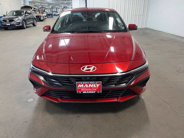 Used 2024 Hyundai Elantra Limited FWD image 8