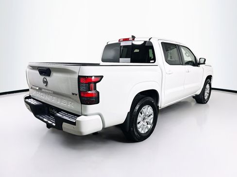 Used 2024 Nissan Frontier SV w/ SV Convenience Package image 9