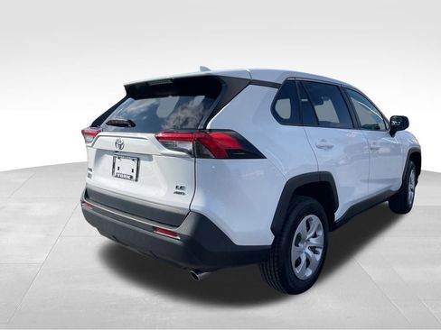 Used 2024 Toyota RAV4 LE image 5
