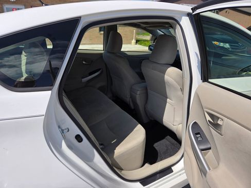 Used 2012 Toyota Prius Three w/ Solar Roof Pkg image 20