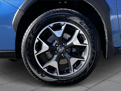 Used 2019 Subaru Crosstrek 2.0i Premium w/ Moonroof Package image 10