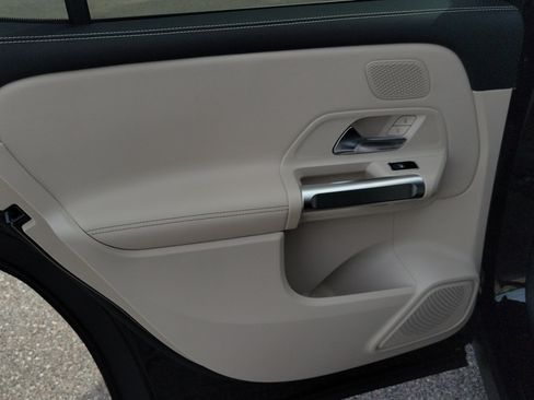 Certified 2026 Mercedes-Benz GLB 250 image 10