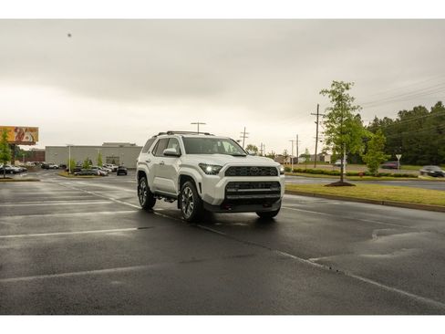 New 2026 Toyota 4Runner TRD Sport Premium AWD/4WD image 3